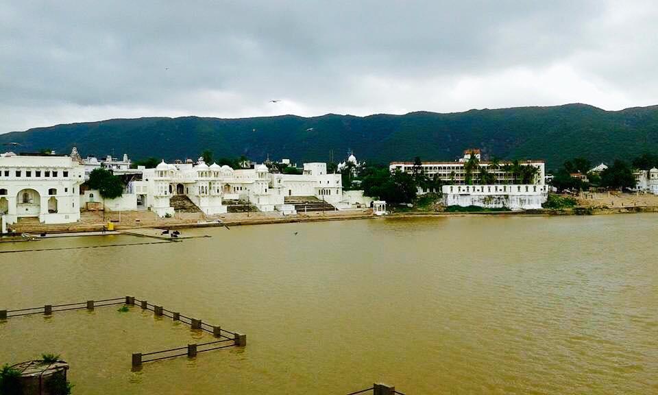 Hotel White House Pushkar Exterior photo